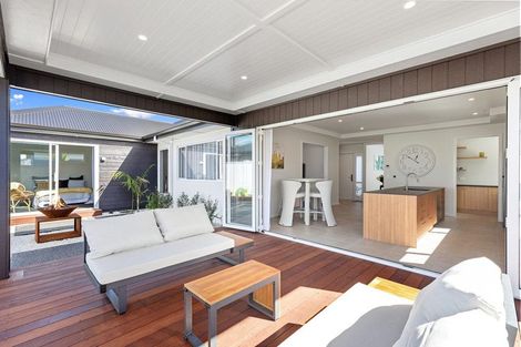 Photo of property in 8 Montiicola Drive, Papamoa Beach, Papamoa, 3118