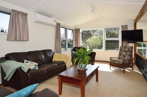 Photo of property in 10 Kuku Avenue, Mahia, Nuhaka, 4198