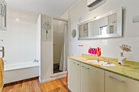 Photo of property in 1/161b Oceanbeach Road, Mount Maunganui, 3116