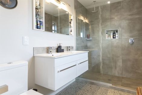 Photo of property in 12 Lynley Park Drive, Omokoroa, 3114