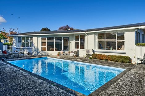 Photo of property in 7 Motukaraka Point, Pauatahanui, Porirua, 5381