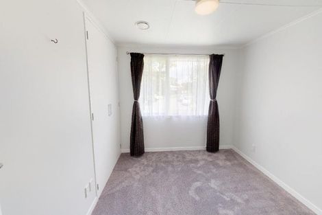Photo of property in 17 Egmont Place, Westbrook, Palmerston North, 4412