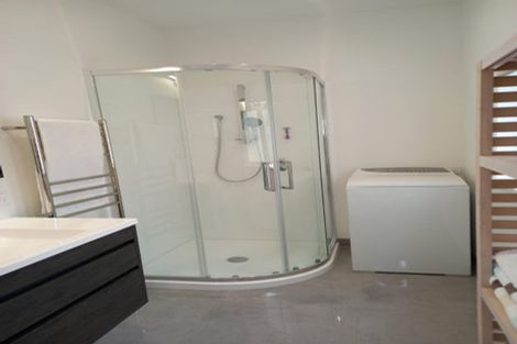 Photo of property in 27 Bournemouth Terrace, Murrays Bay, Auckland, 0630