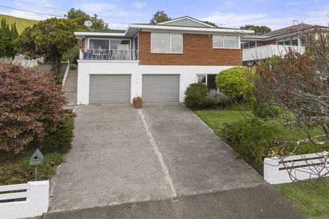 Photo of property in 61 Taylor Road, Mangere Bridge, Auckland, 2022