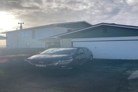 Photo of property in 10 Westview Grove, Miramar, Wellington, 6022