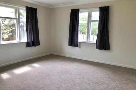 Photo of property in 55 Archibald Road, Kelston, Auckland, 0602