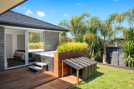 Photo of property in 135 Hillpark Drive, Pokeno, 2402