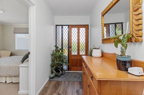 Photo of property in 10a Hayley Grove, Papamoa Beach, Papamoa, 3118