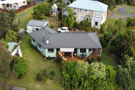 Photo of property in 111 Pinewood Court, Matarangi, Whitianga, 3592