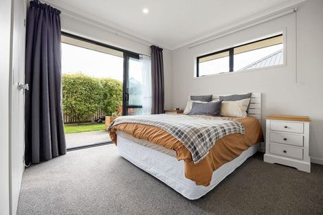 Photo of property in 11 Clifford Close, Leamington, Cambridge, 3432