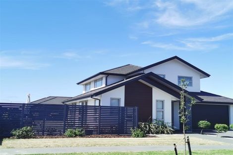 Photo of property in 19 Little Gem Road, Hornby, Christchurch, 8025