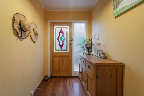 Photo of property in 142 Brunton Crescent, Thames, 3500