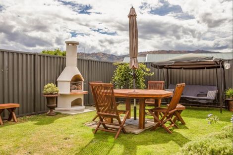 Photo of property in 23 Albert Drive, Clyde, 9330