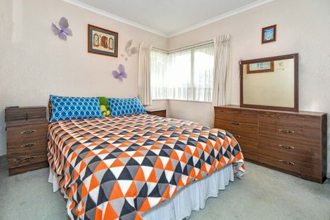 Photo of property in 83 Rushgreen Avenue, Pahurehure, Papakura, 2113