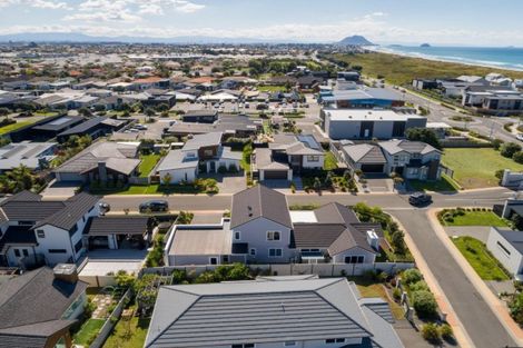 Photo of property in 14 Oceania Sands Way, Papamoa Beach, Papamoa, 3118