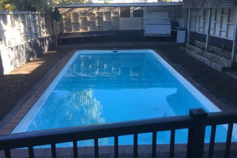 Photo of property in 18 Shetland Street, Glen Eden, Auckland, 0602