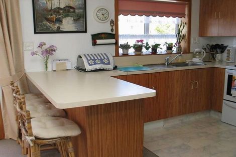 Photo of property in 2/163 Forrest Hill Road, Forrest Hill, Auckland, 0620