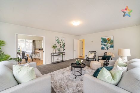 Photo of property in 8 Robson Street, Stokes Valley, Lower Hutt, 5019