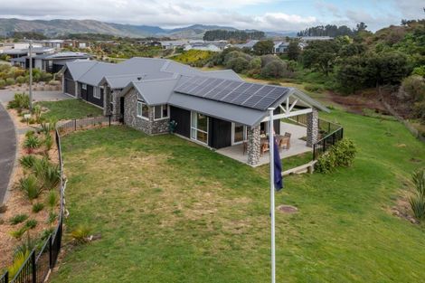 Photo of property in 20 Te Heke Place, Waikanae, 5036