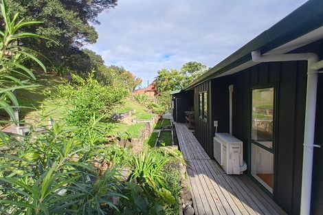Photo of property in 6 Pohutukawa Grove, Whitianga, 3510