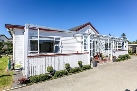 Photo of property in 2/3 Tainui Street, Welbourn, New Plymouth, 4312