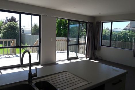 Photo of property in 27 Hargood Street, Woolston, Christchurch, 8062