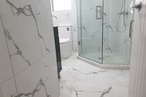 Photo of property in 87d Sturges Road, Henderson, Auckland, 0612