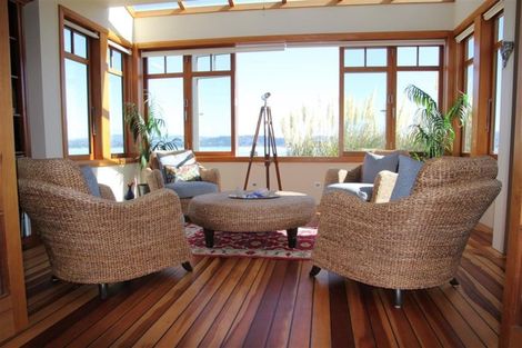 Photo of property in 7 Maire Street, Eastbourne, Lower Hutt, 5013