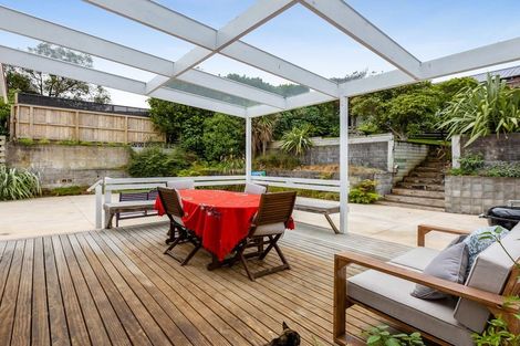 Photo of property in 4 Price Street, Westown, New Plymouth, 4310