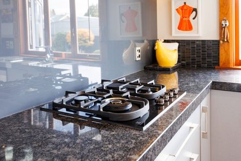 Photo of property in 21 Manapouri Crescent, Hokowhitu, Palmerston North, 4410