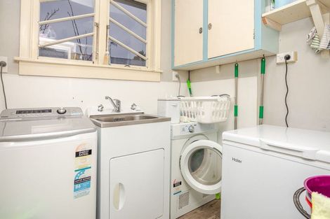 Photo of property in 7 Allan Street, Dannevirke, 4930