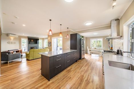 Photo of property in 473 Stokes Valley Road, Stokes Valley, Lower Hutt, 5019