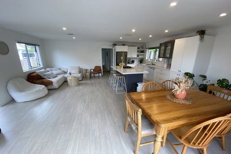 Photo of property in 3 Marjorie Lane, Papamoa Beach, Papamoa, 3118