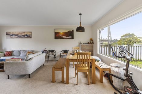 Photo of property in 1/6 Ellice Road, Totara Vale, Auckland, 0629