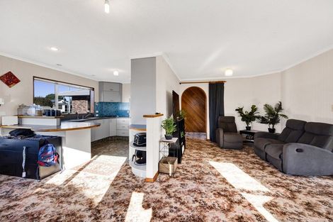 Photo of property in 11 Ponderosa Place, Opunake, 4616