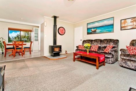 Photo of property in 2/104 Verran Road, Birkdale, Auckland, 0626