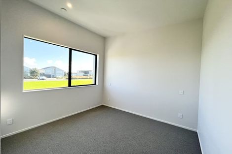 Photo of property in 55 Bearing Parade, Long Bay, Auckland, 0630