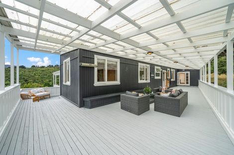 Photo of property in 92 Plateau Road, Te Marua, Upper Hutt, 5018