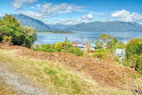 Photo of property in 8 Ivy Terrace, Moana, 7872