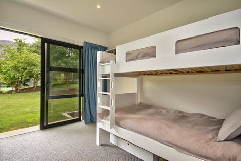 Photo of property in 27 Mooney Road, Speargrass Flat, Queenstown, 9371