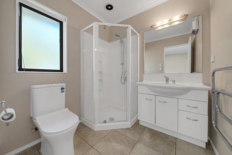 Photo of property in 5b Raukawa Grove, Waiuku, 2123