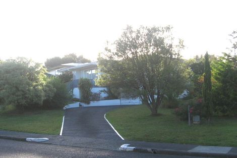 Photo of property in 94 Bruce Road, Glenfield, Auckland, 0629