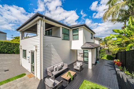 Photo of property in 158b East Coast Road, Forrest Hill, Auckland, 0620