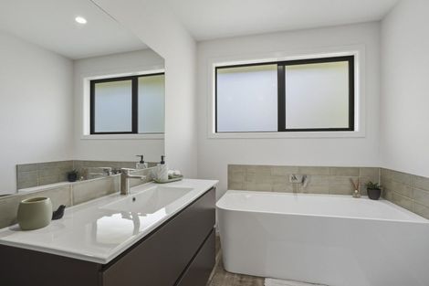 Photo of property in 8c Wingatui Road, Mosgiel, 9024