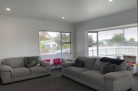 Photo of property in 13 Burns Street, Westown, New Plymouth, 4310