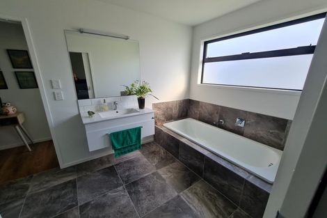 Photo of property in 17 Bastille Court, Rangatira Park, Taupo, 3330