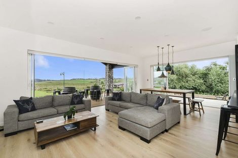 Photo of property in 17 Capriole Crescent, Kingseat, Papakura, 2580