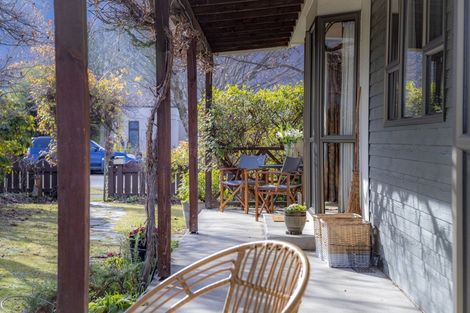 Photo of property in 58 Adamson Drive, Arrowtown, 9302