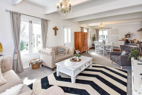 Photo of property in 84 Wattle Farm Road, Wattle Downs, Auckland, 2103