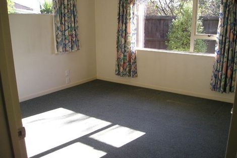 Photo of property in 33a Flay Crescent, Burnside, Christchurch, 8053